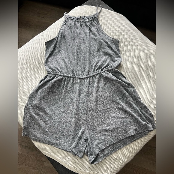 Old Navy Gray Halter Jumpsuit with Elastic Waist - Picture 1 of 10